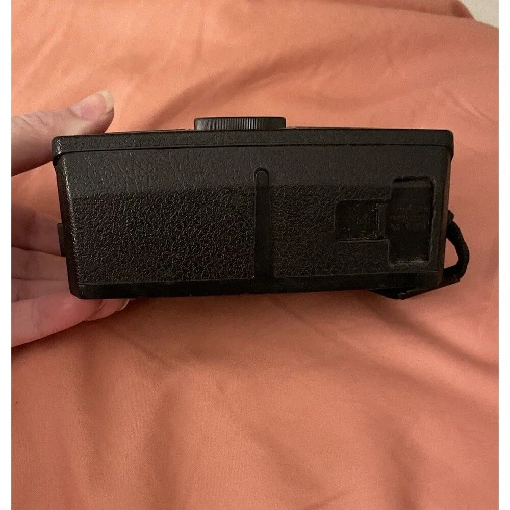 Vintage Kodak Instamatic 44 Camera Clean Made In USA With Wristlet Included